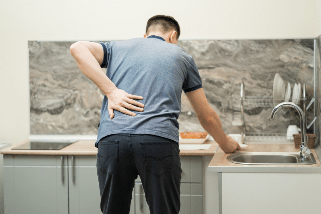 Back Pain chiropractor at Pinnacle Chiropractic